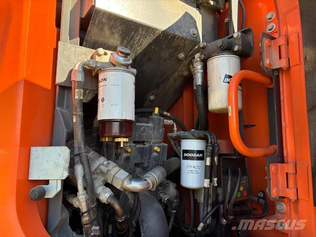 Doosan DX 235 LCR-5 Pásové rýpadlá
