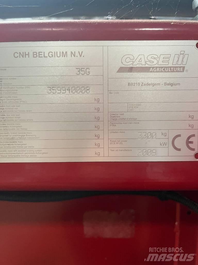 Case IH 8010 Kombinované zberacie stroje