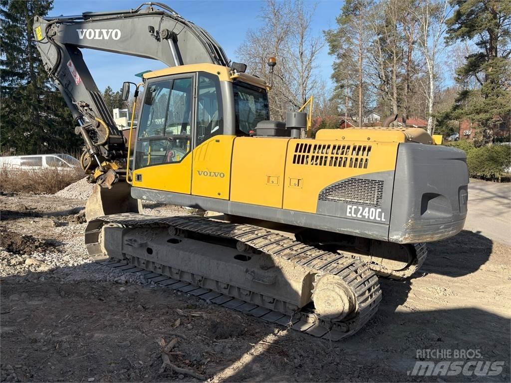Volvo EC240CL Pásové rýpadlá