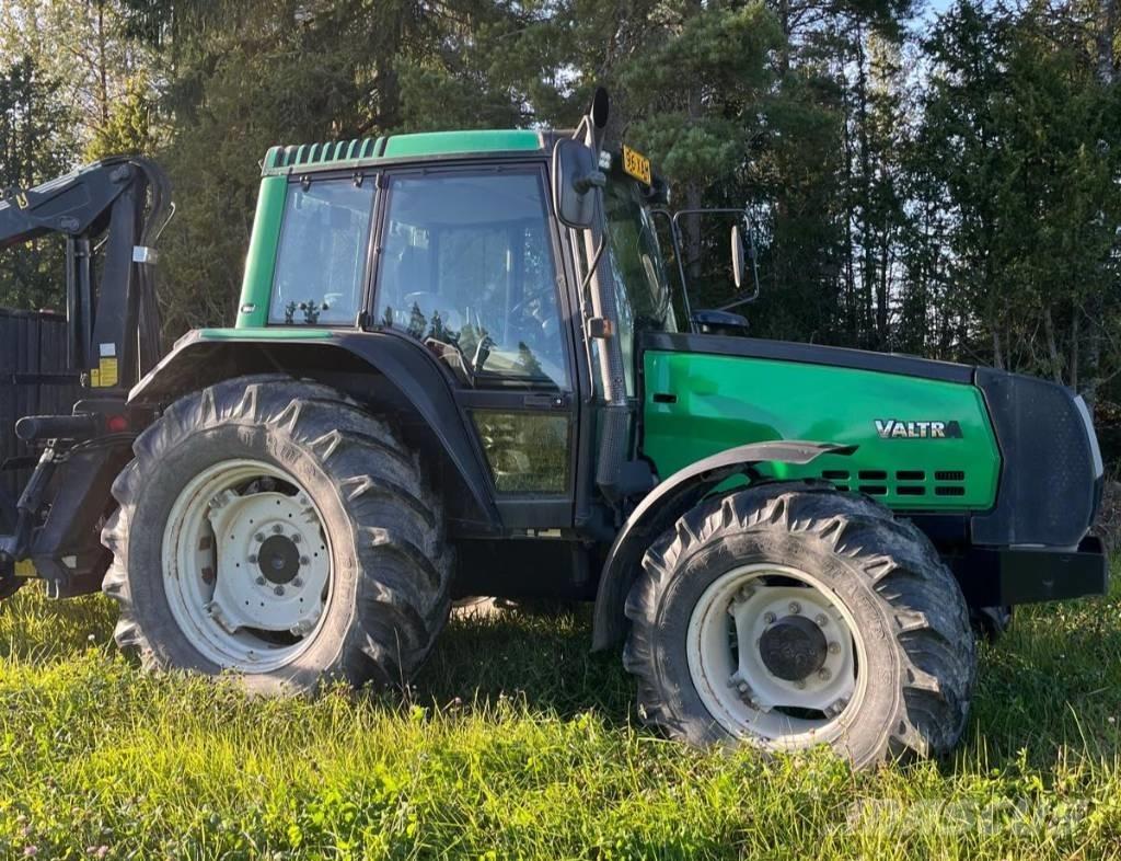 Valtra 6300 Traktory