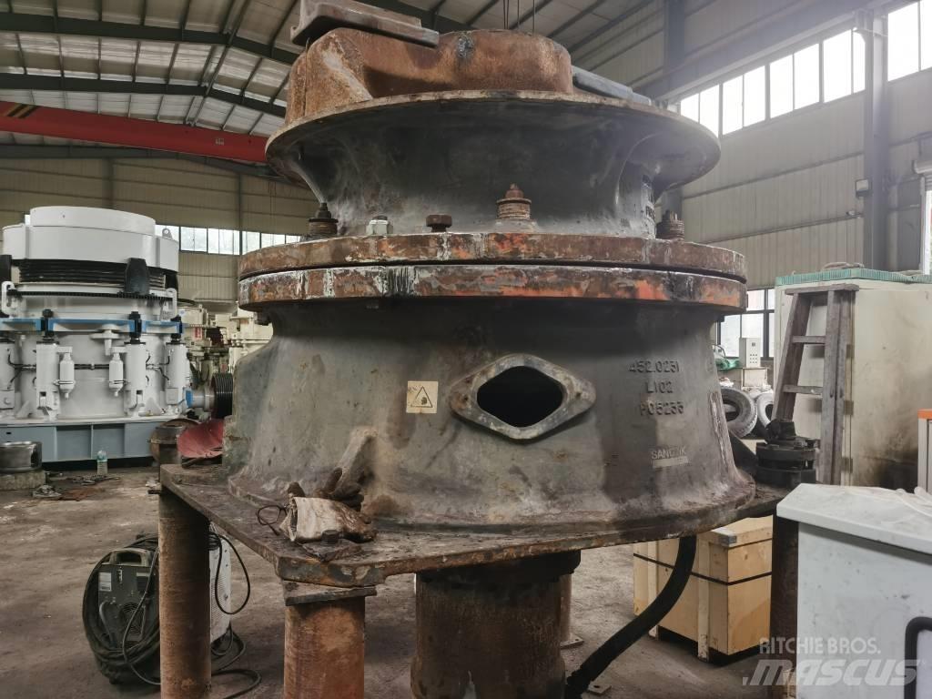 Sandvik CH 440 Drviče