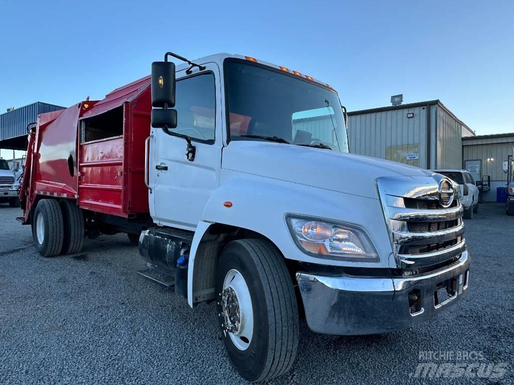 Hino 268 Smetiarske vozidlá