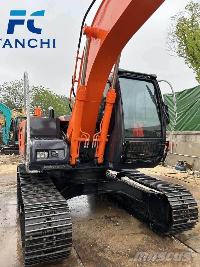 Hitachi ZX 120 Pásové rýpadlá