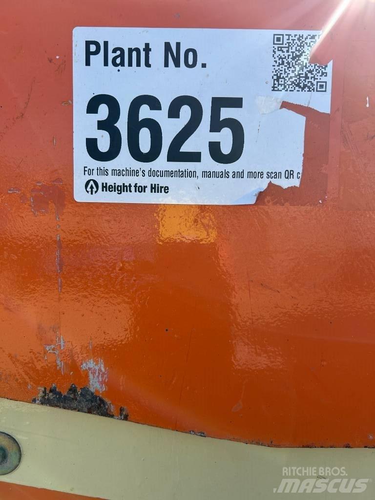 JLG 4069 Nožnicové zdvíhacie plošiny