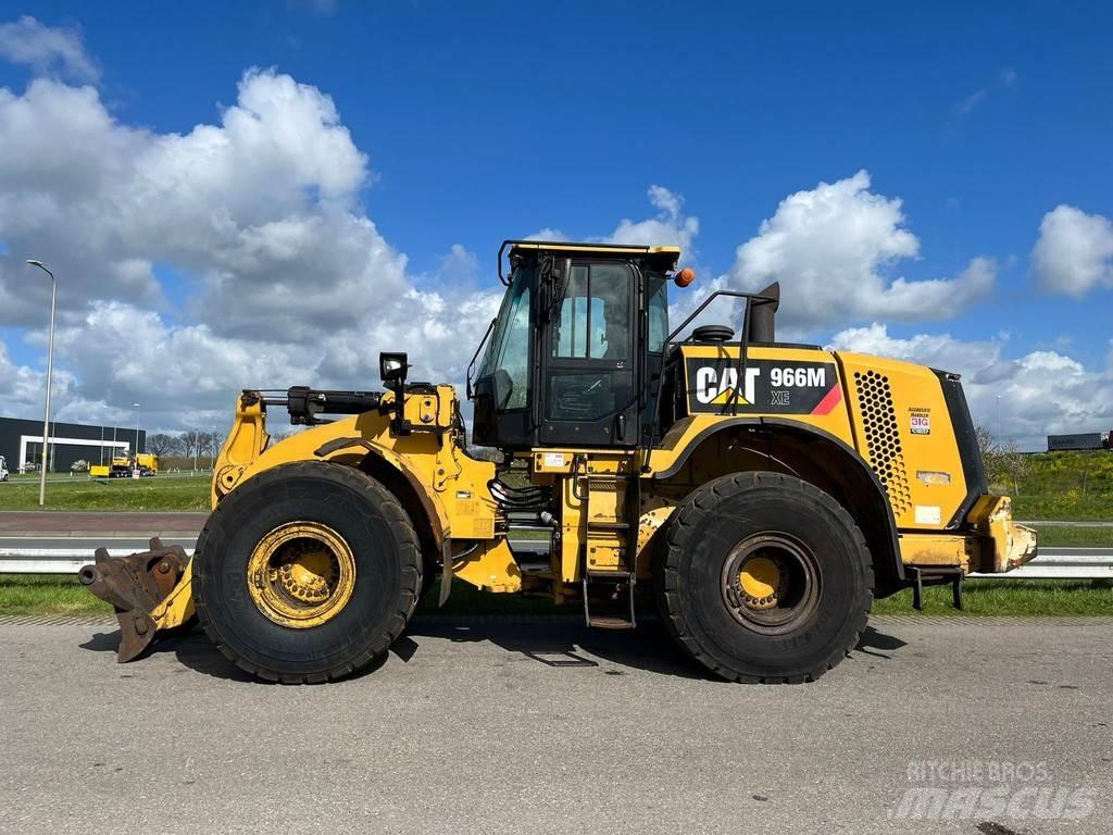 CAT 966M XE Kolesové nakladače