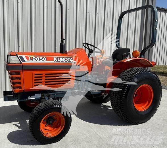 Kubota L2050 Traktory