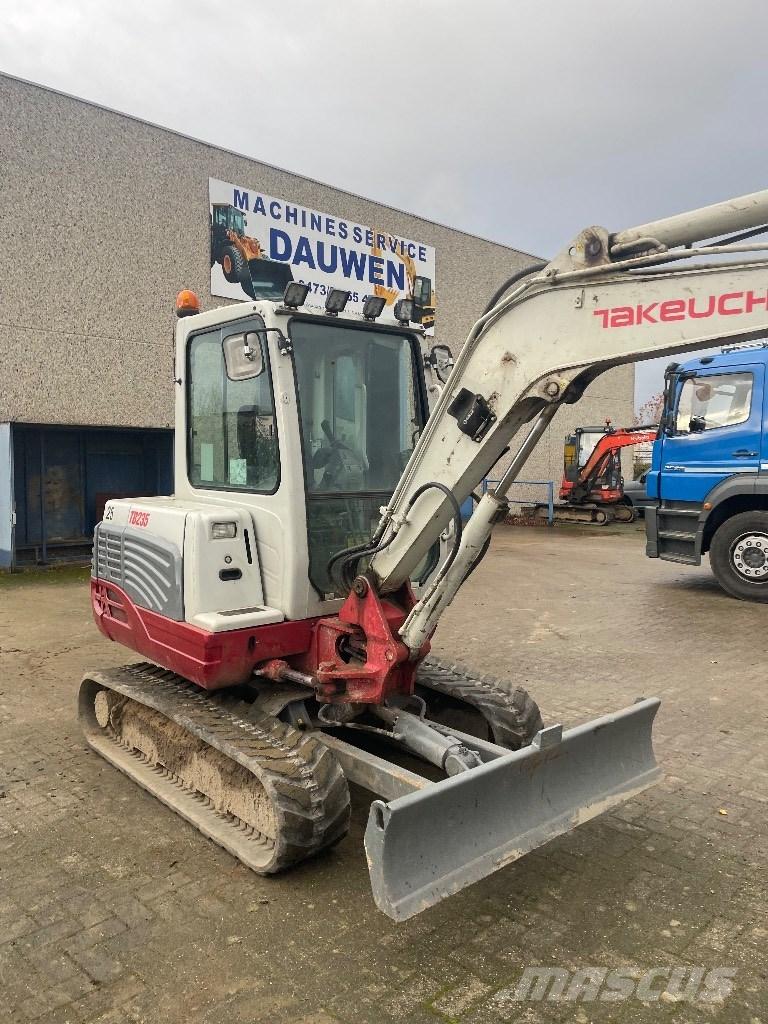 Takeuchi Tb235 Mini rýpadlá < 7t