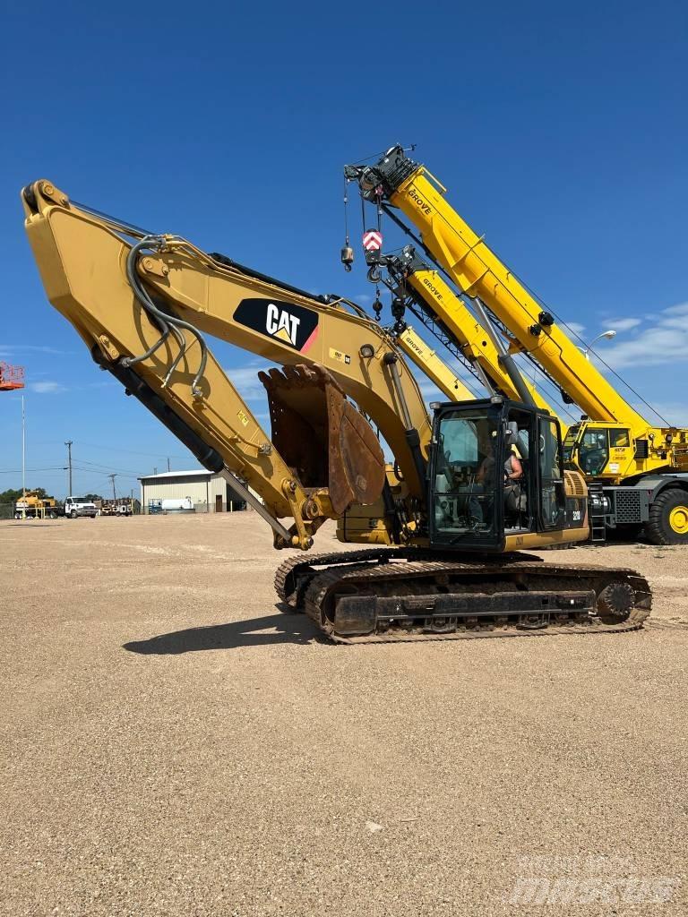 CAT 320 D L Pásové rýpadlá