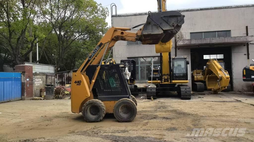 CASE 440 HD Šmykom riadené nakladače