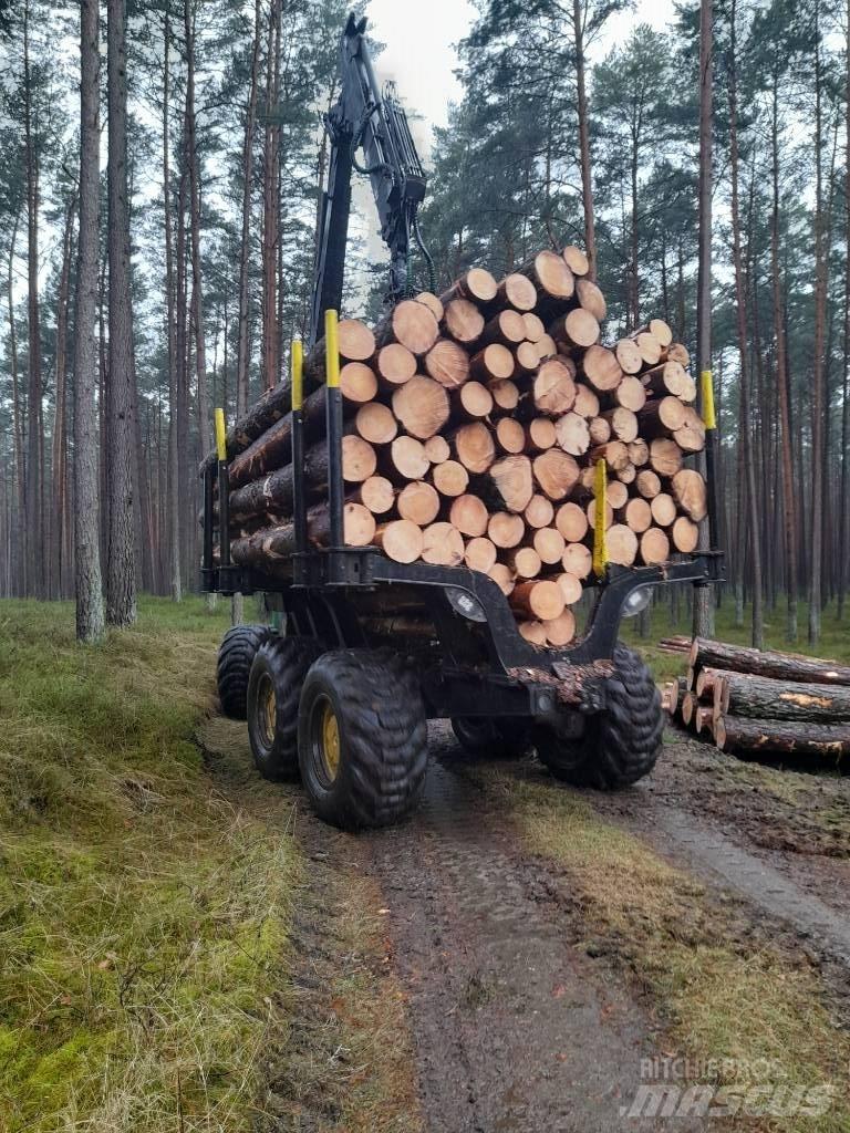 John Deere 1510 E Lesné traktory
