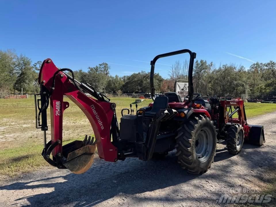 Mahindra 2545 Traktory