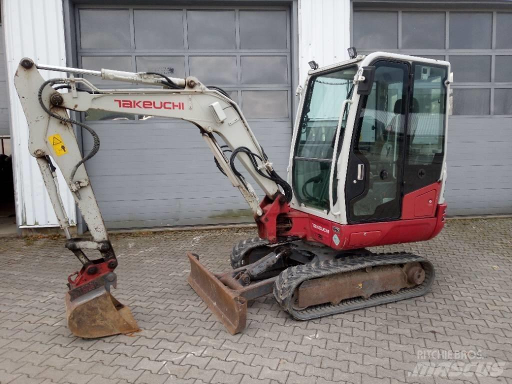Takeuchi TB 230 Mini rýpadlá < 7t