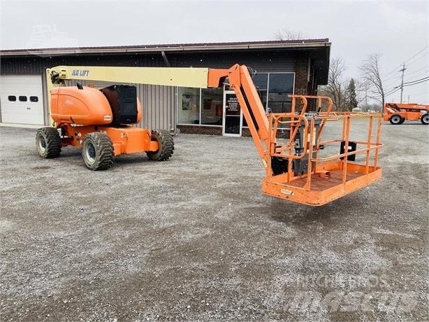 JLG 800 AJ Kĺbové plošiny