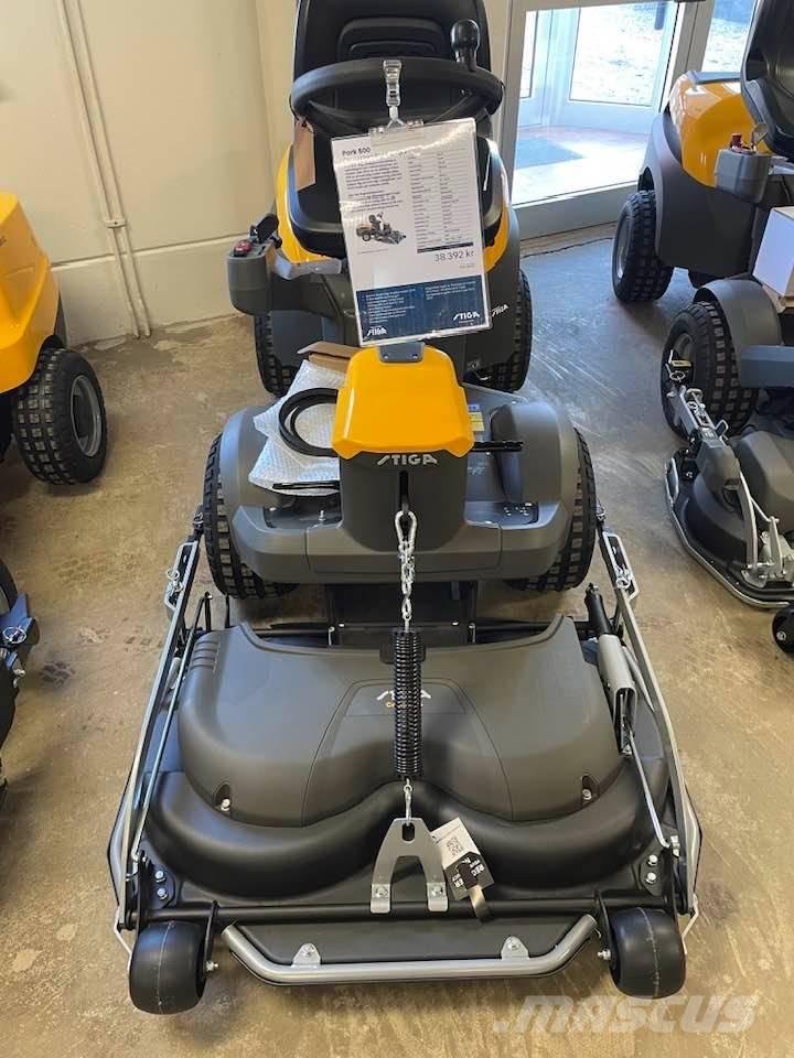 Stiga 500 Samochodné kosačky