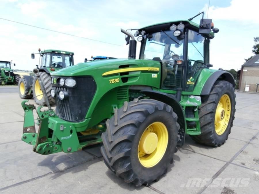 John Deere 7830 TLS Traktory
