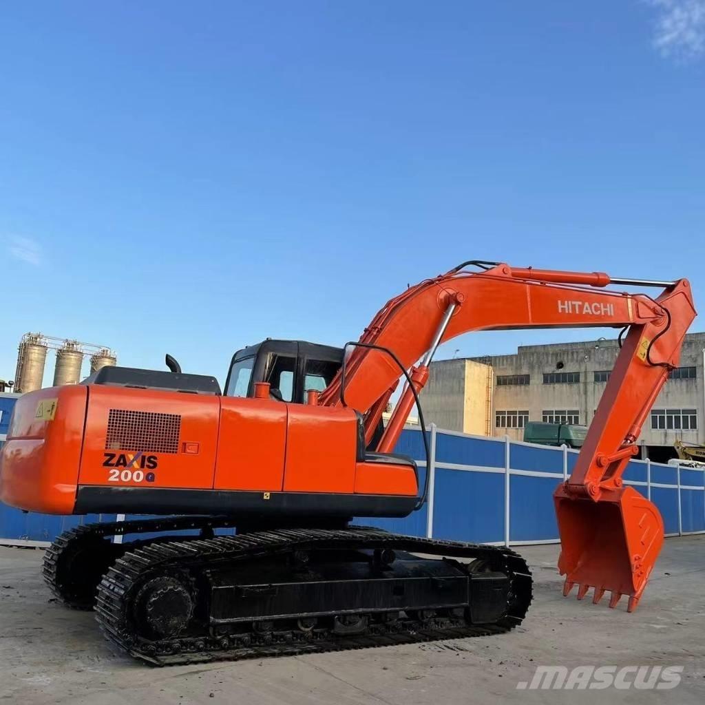 Hitachi ZX200 Pásové rýpadlá