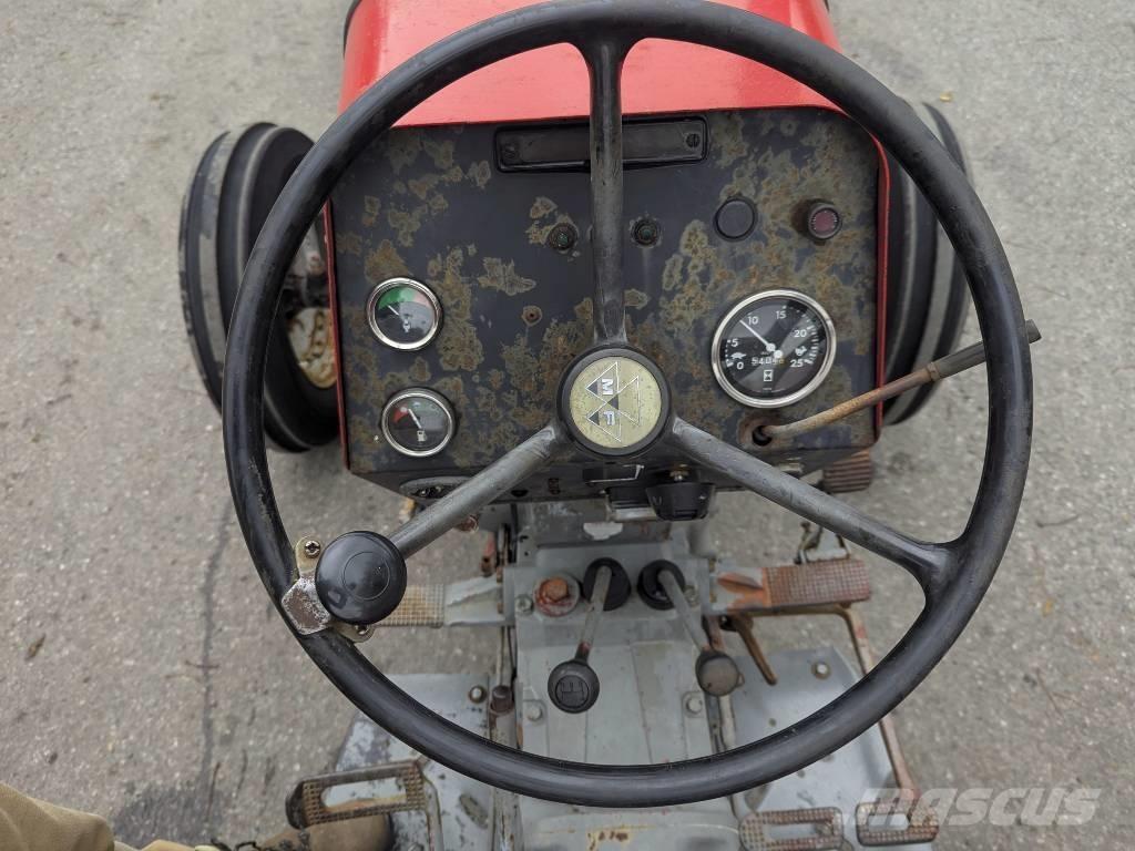 Massey Ferguson 265 Traktory