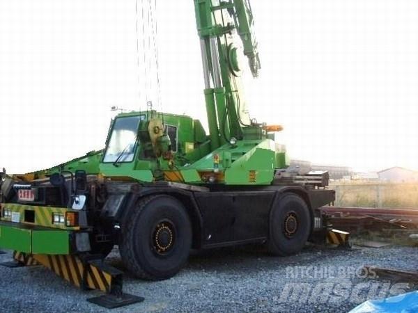 Tadano TR350M-1 Univerzálne terénne žeriavy