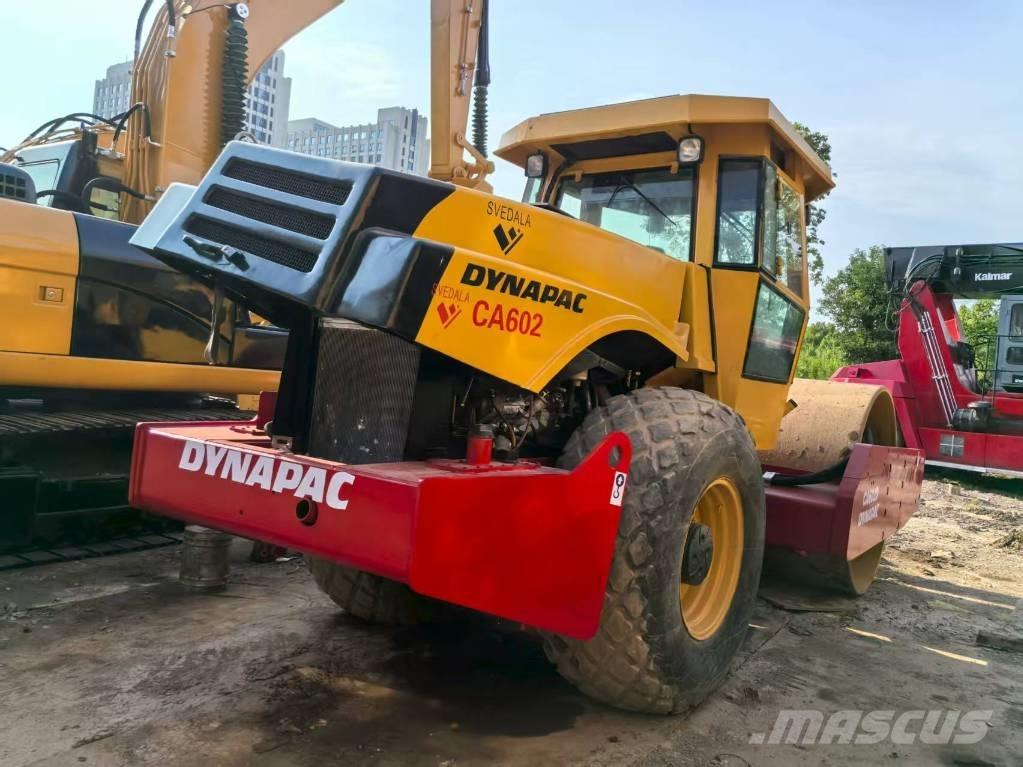 Dynapac CA 602 D Ťahačové valce