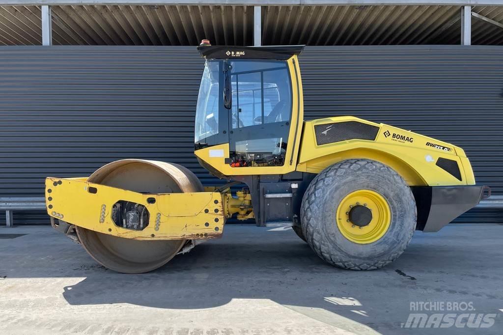 Bomag BW 213 D-5 Ťahačové valce