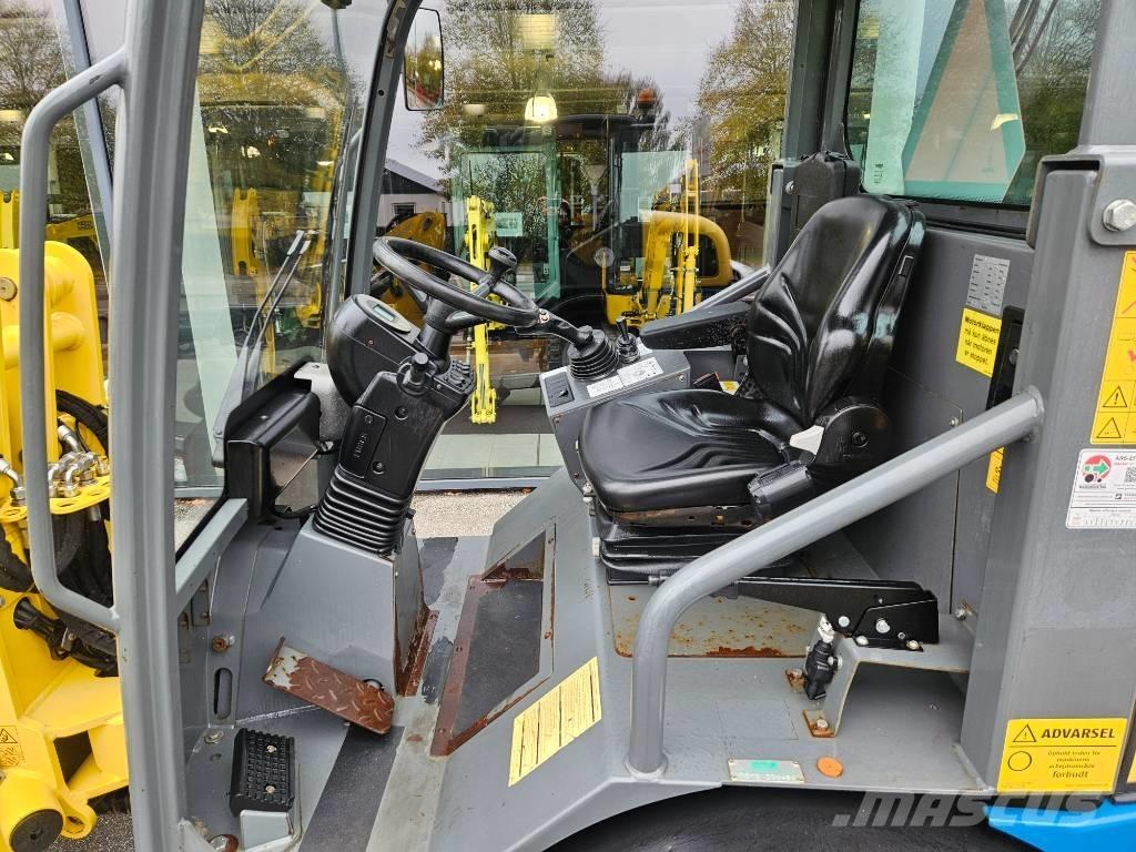 Weidemann 2070LP Mininakladače