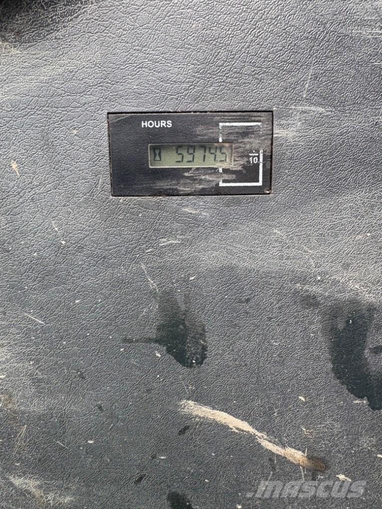 Hyundai 145LCR-9 Pásové rýpadlá