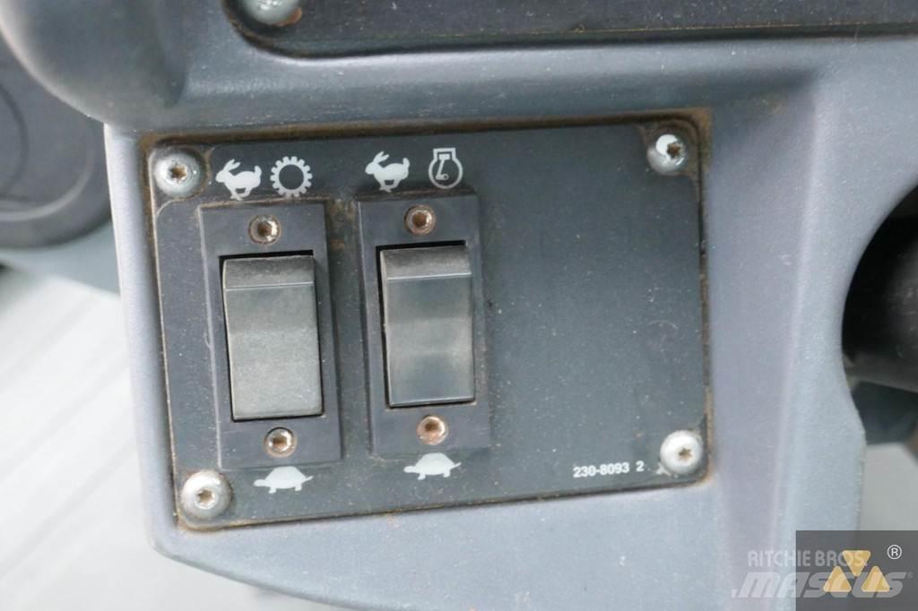 CAT CP533E Ťahačové valce