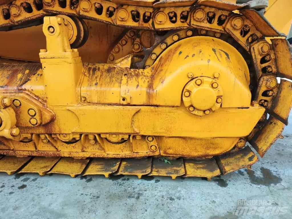 CAT D7G Pásové dozéry