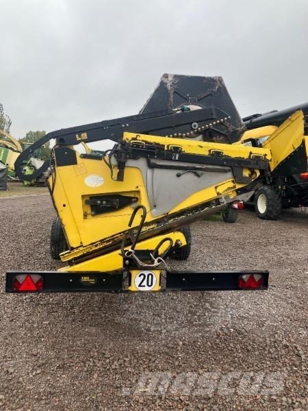 New Holland CR 980 Kombinované zberacie stroje