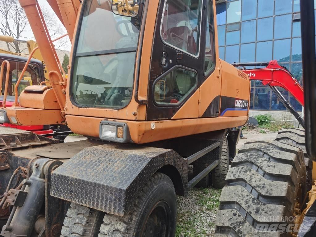 Doosan DH 210 W-7 Kolesové rýpadlá