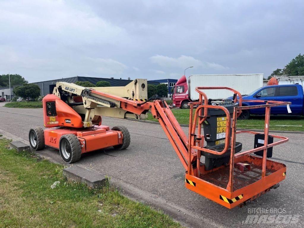 JLG E450AJ Kĺbové plošiny
