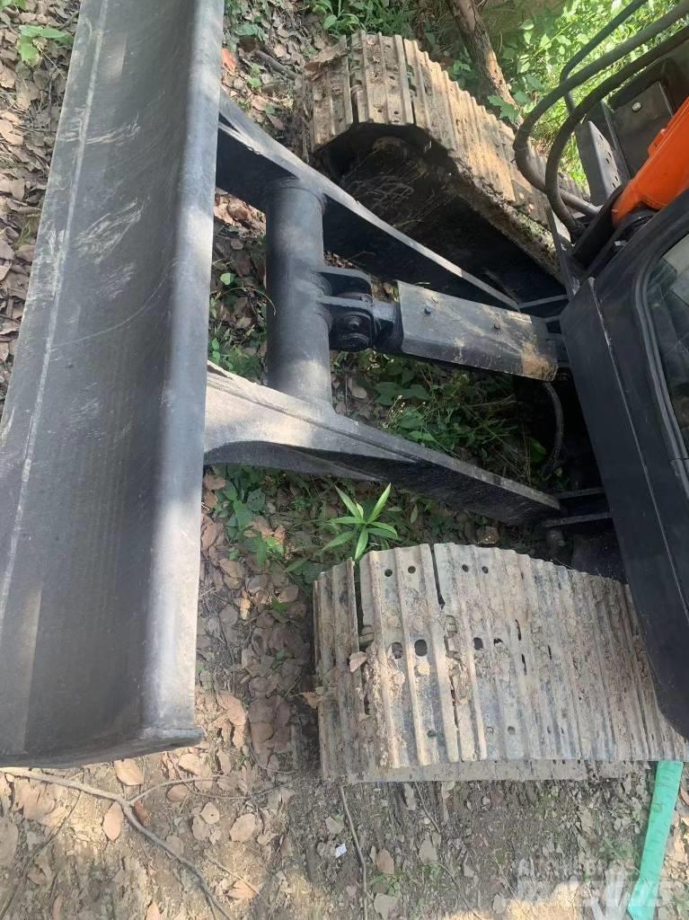 Hitachi ZX60 Pásové rýpadlá