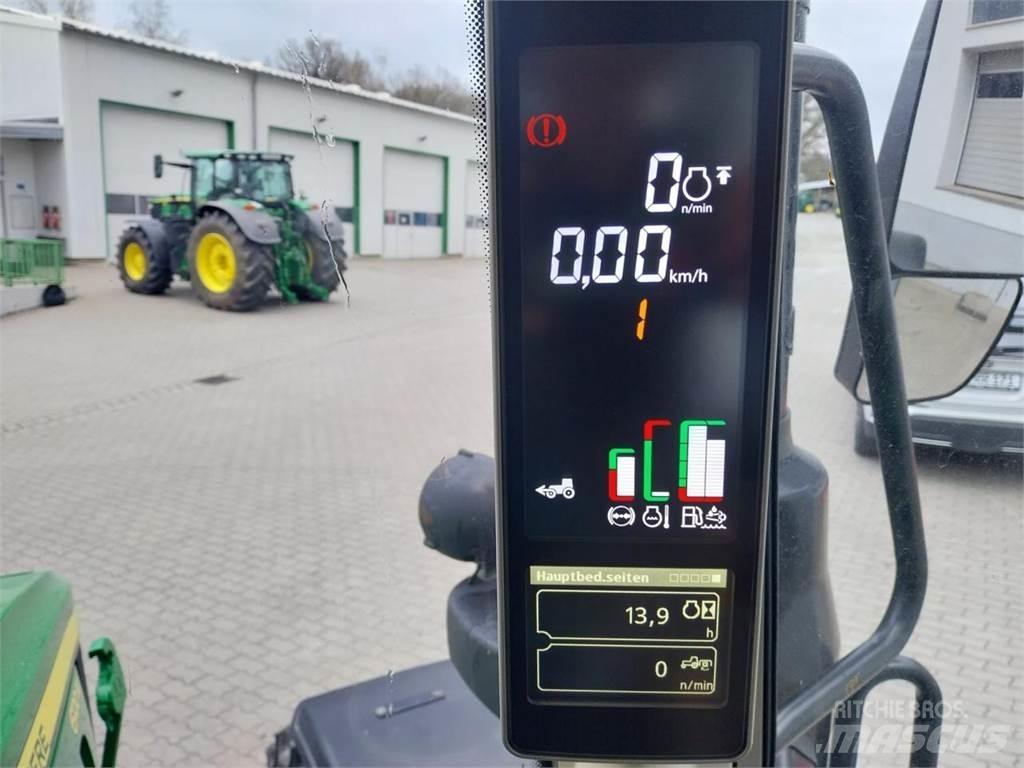 John Deere 6120M Traktory