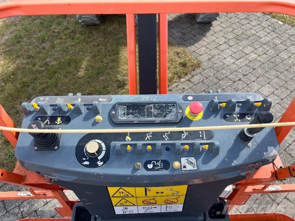 JLG EC 450 AJ Kĺbové plošiny