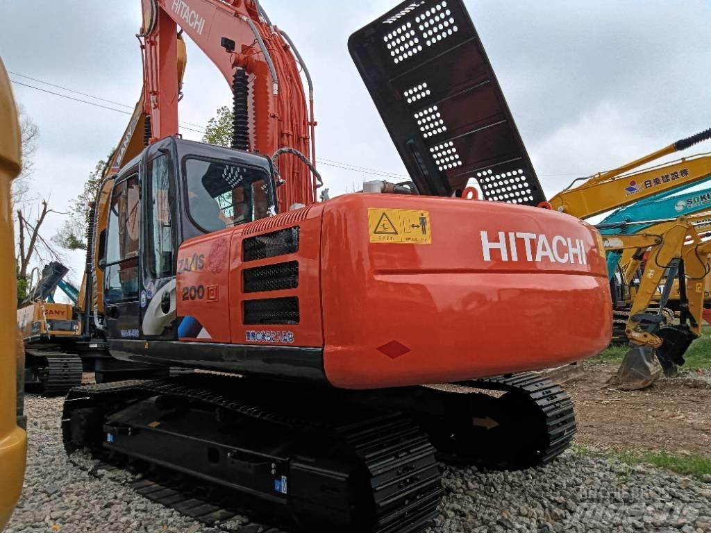 Hitachi ZX 200 Pásové rýpadlá