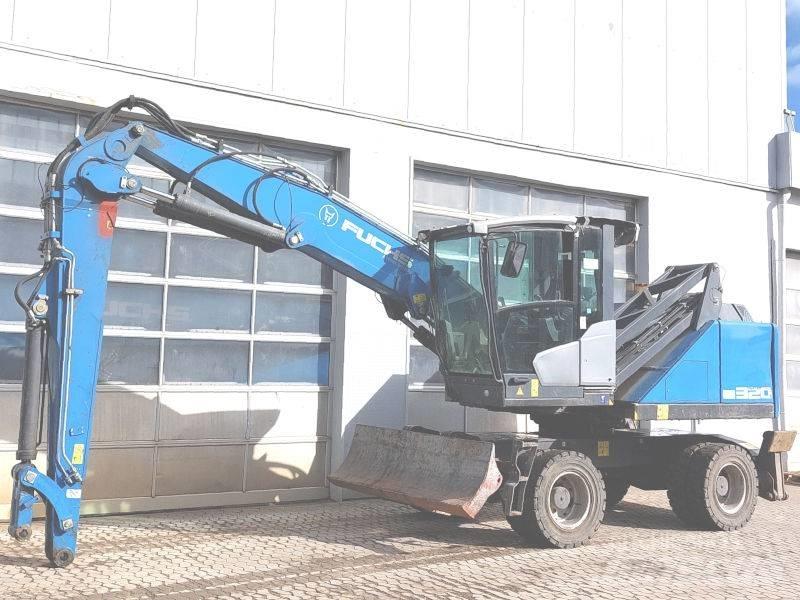 Fuchs MHL 320 F Stroje pre manipuláciu s odpadom