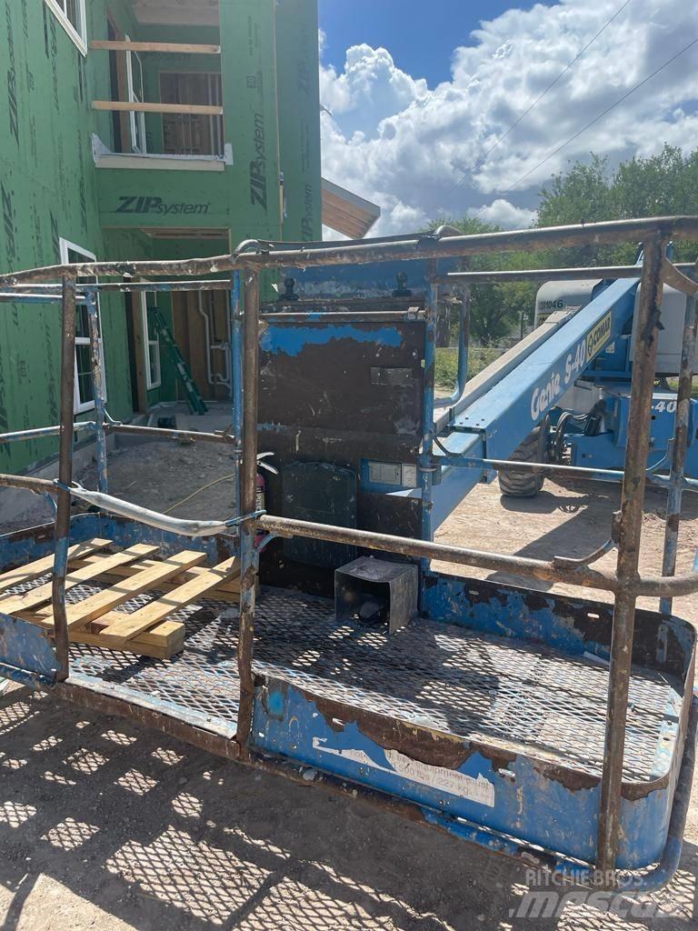 Genie S 40 Teleskopické plošiny