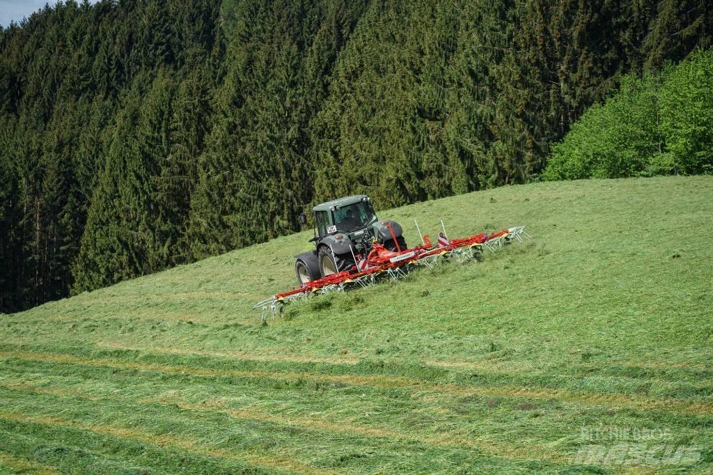 Pöttinger Hit 8.91 Obracače a zhrabovače sena
