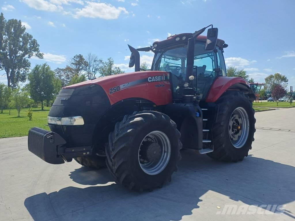 Case IH Magnum 250 Traktory