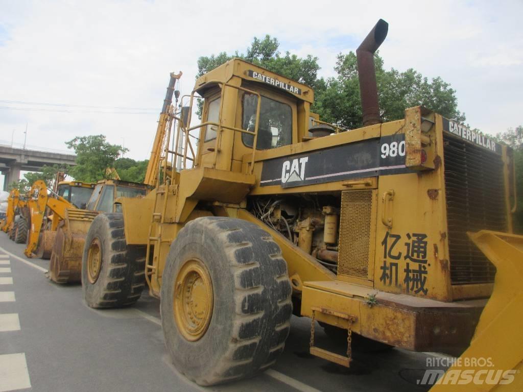 CAT 980 F Kolesové nakladače