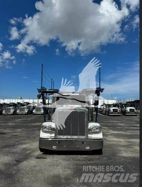 Peterbilt 388 Stavebníctvo - ostatné