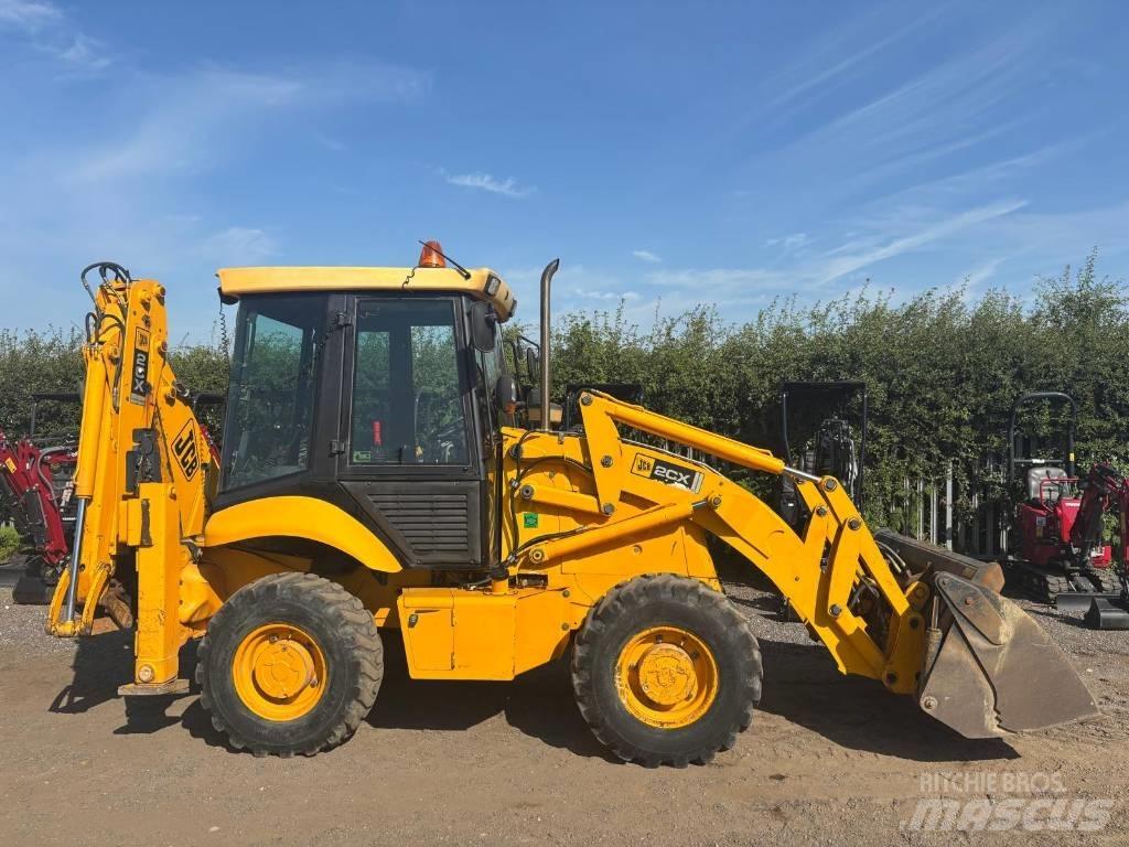 JCB 2CX Rýpadlo-nakladače