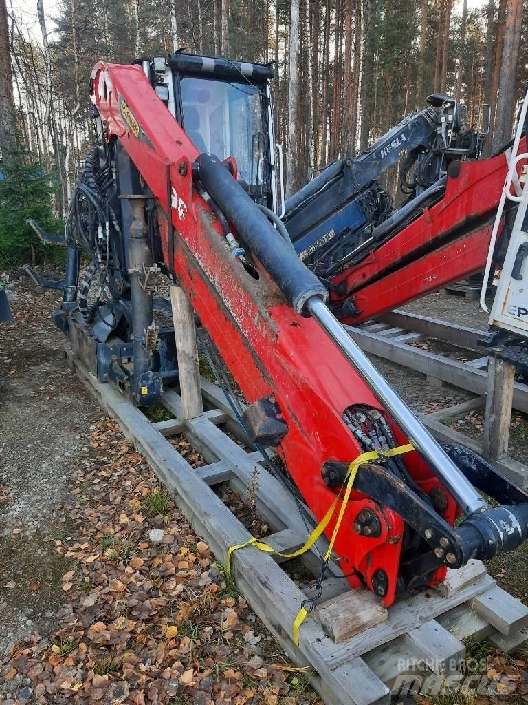Epsilon M12L97 Lesnícke žeriavy