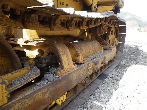 Komatsu D20S-3 Pásové dozéry