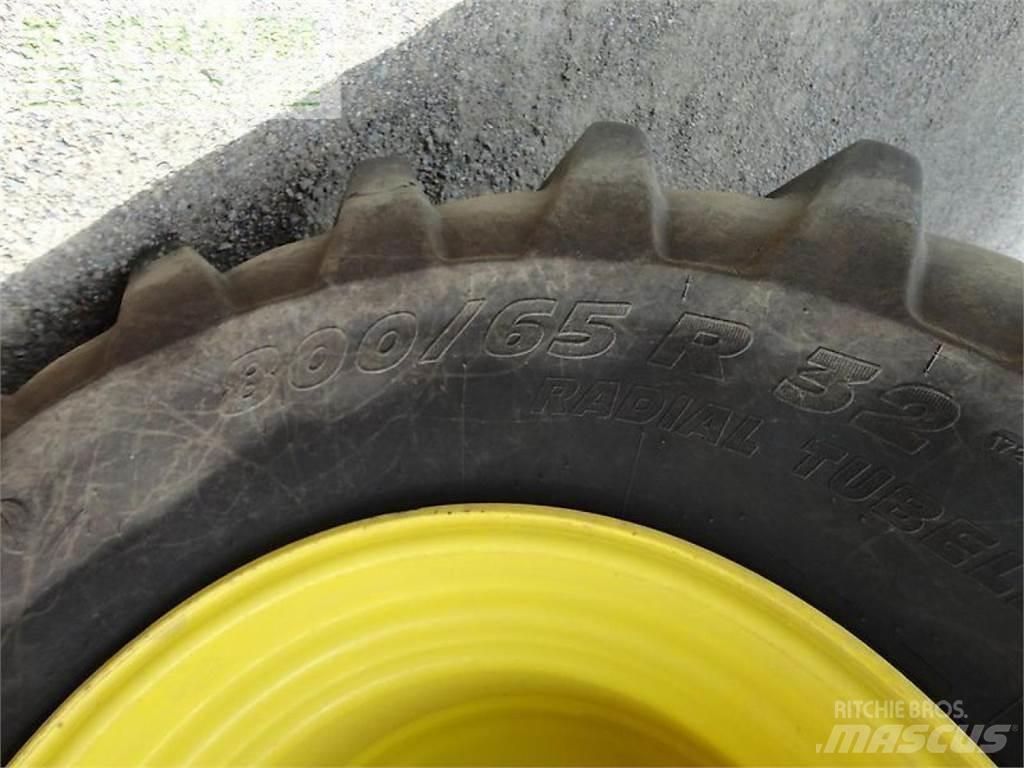 John Deere t670 Kombinované zberacie stroje