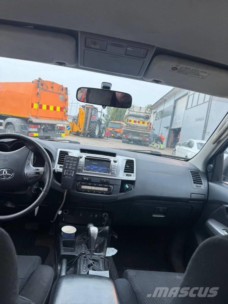 Toyota Hilux Komunálne / Multi-úžitkové vozidlá