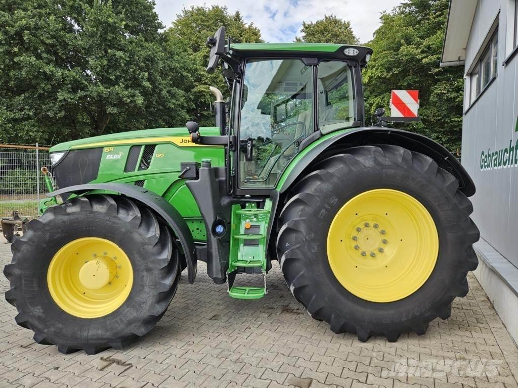 John Deere 6R195 Traktory