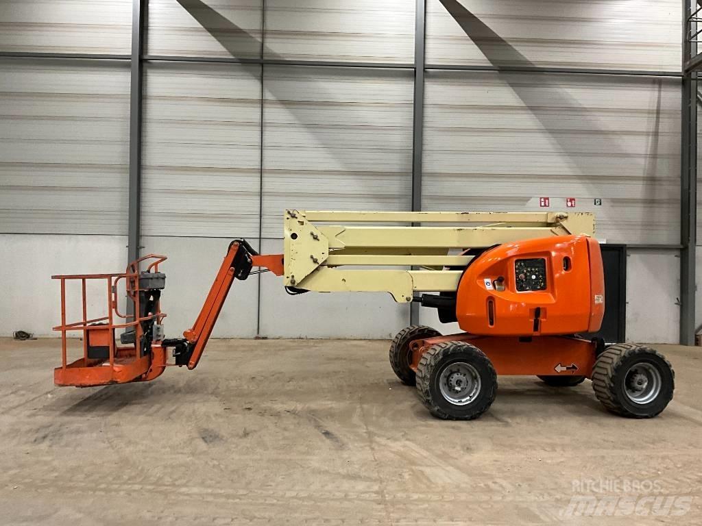 JLG 450 AJ Kĺbové plošiny