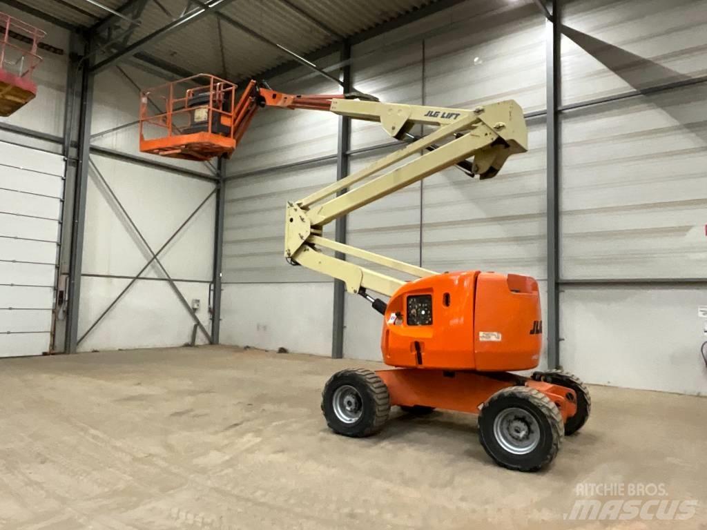 JLG 450 AJ Kĺbové plošiny