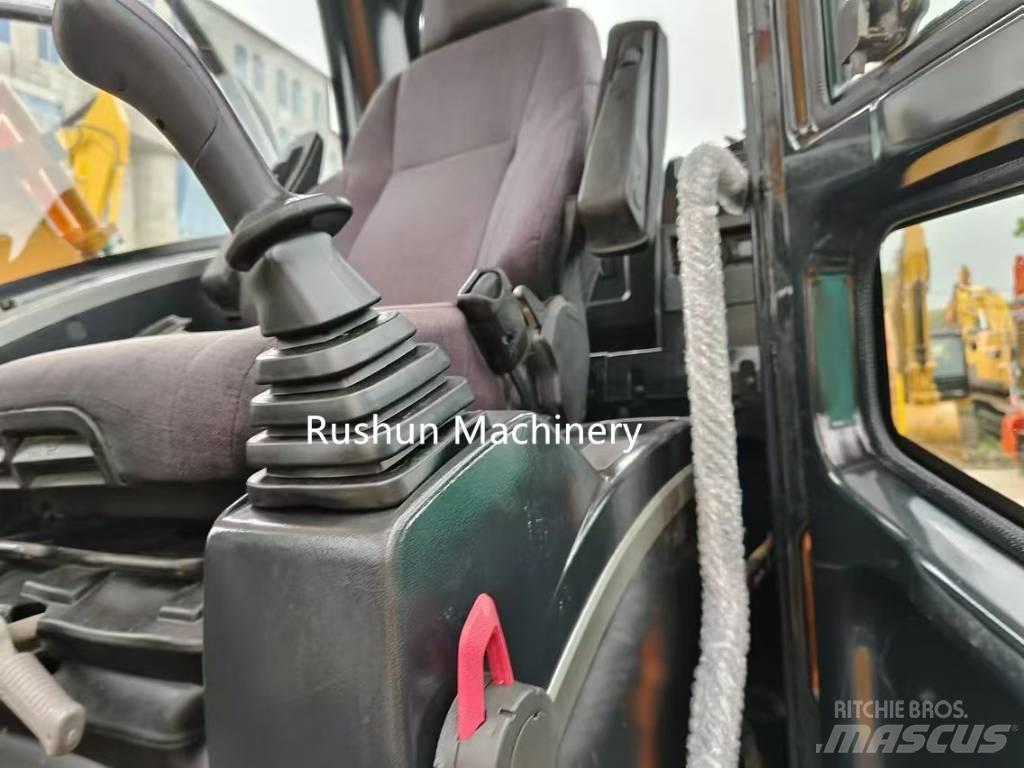 Hyundai R220 Pásové rýpadlá